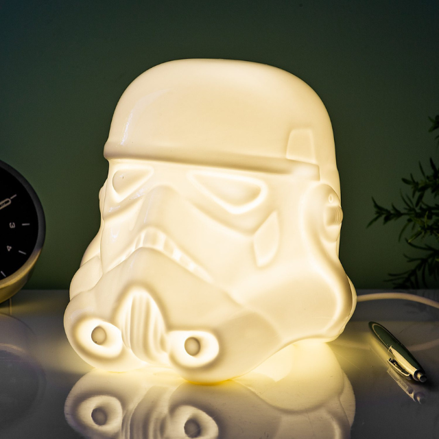 stormtrooper-helm-lamp.png