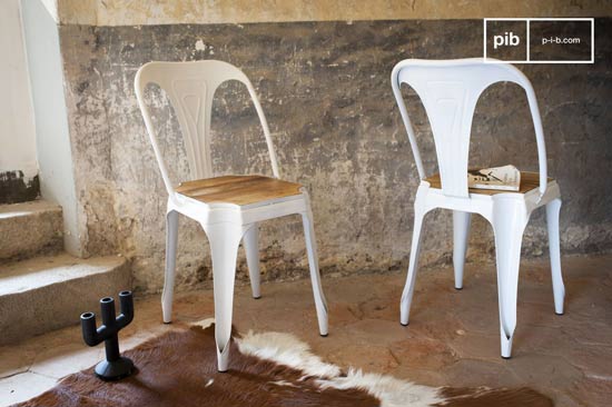 witte-multipls-stoel---hout-127498_1280.jpg