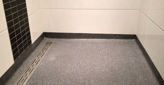 Een troffelvloer voor iedere badkamer