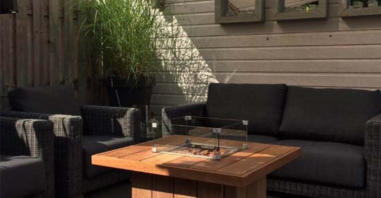 Waarom houten vuurtafel sfeer in tuin - Wonenonline