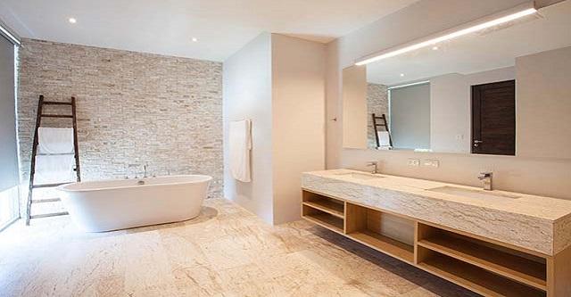 Badkamermeubel en badkamerspiegel: sfeermakers in jouw badkamer