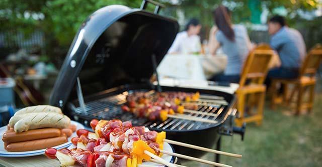 Wat heb je nodig bij een gezellige gezinsbarbecue deze lente?