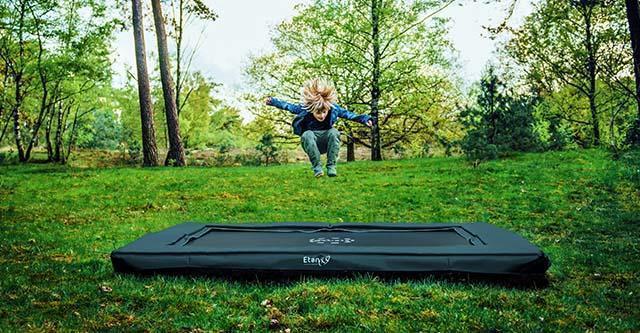 Hot & happening: de ingegraven trampoline