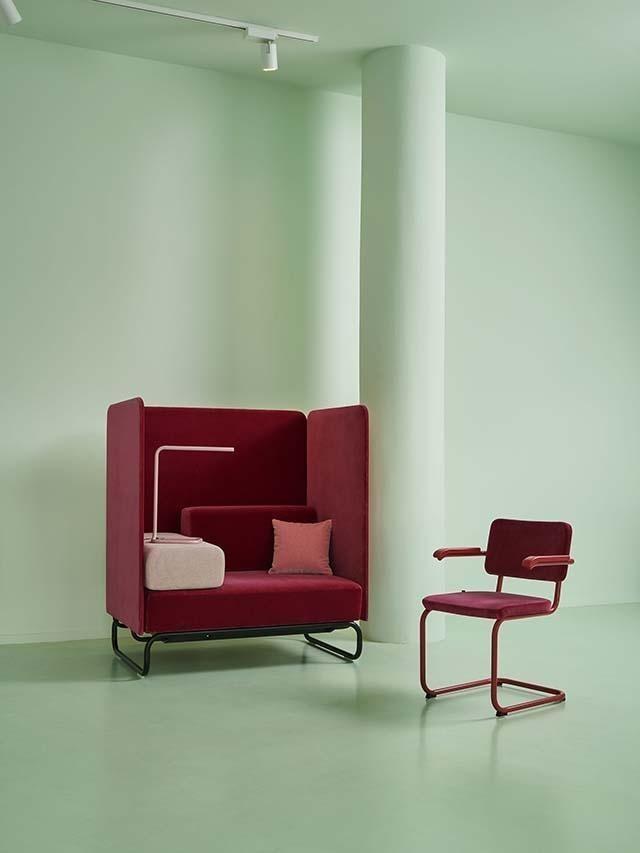 THONET-magenta.jpg