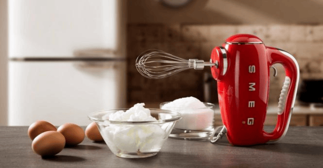 Kies en Win: Jouw favoriete retro keukenapparaat van Smeg!